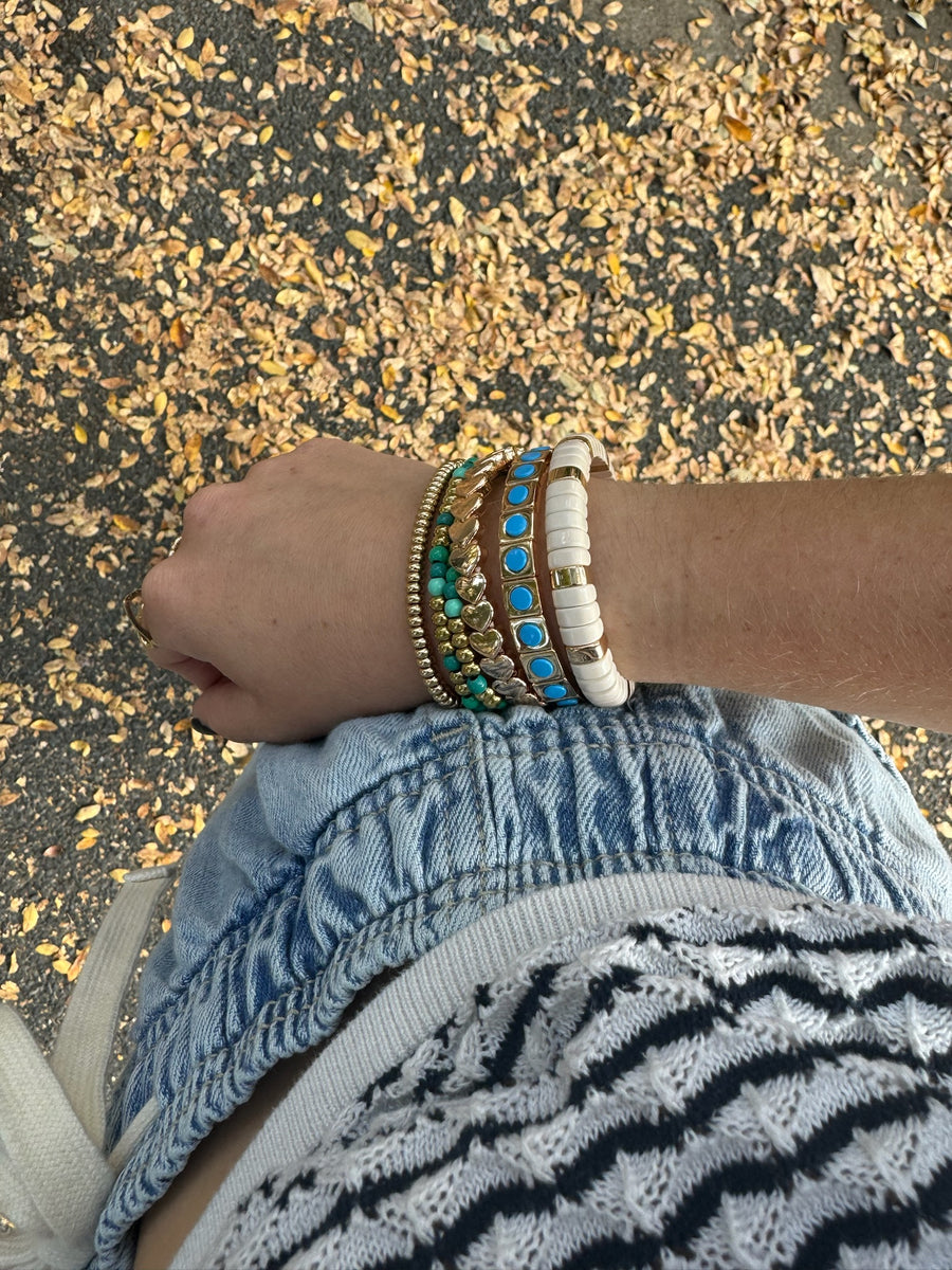 The Turquoise Stud Full Circle Single Bracelet